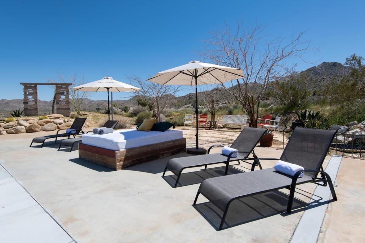 Renovated Lodge - Room 3 With Pool Access Joshua Tree Kültér fotó
